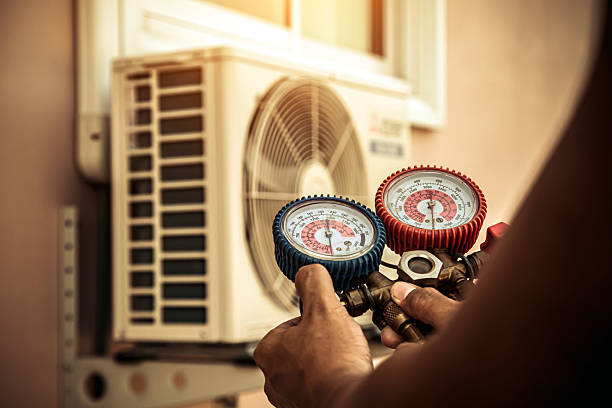 Professional Ac Installation technician working in Prospect Park, PA